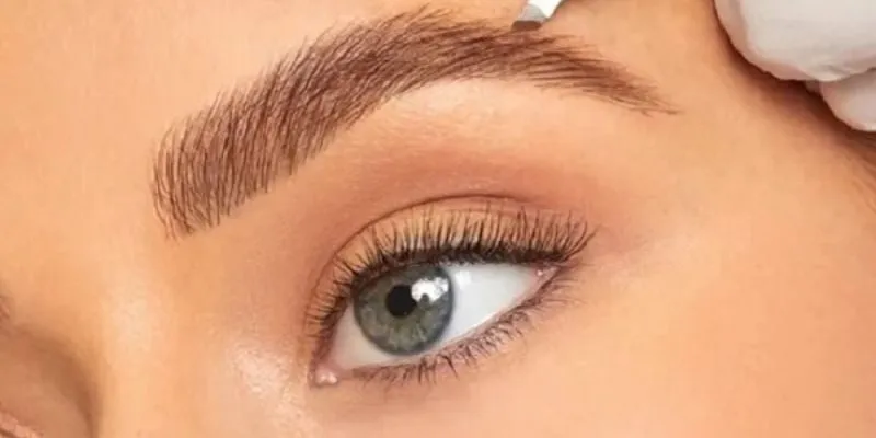 Điêu Khắc Lông Mày: Tất Cả Những Gì Bạn Cần Biết Rõ