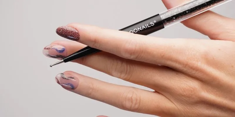 Những Sai Lầm Thường Gặp Khi Làm Nail Art